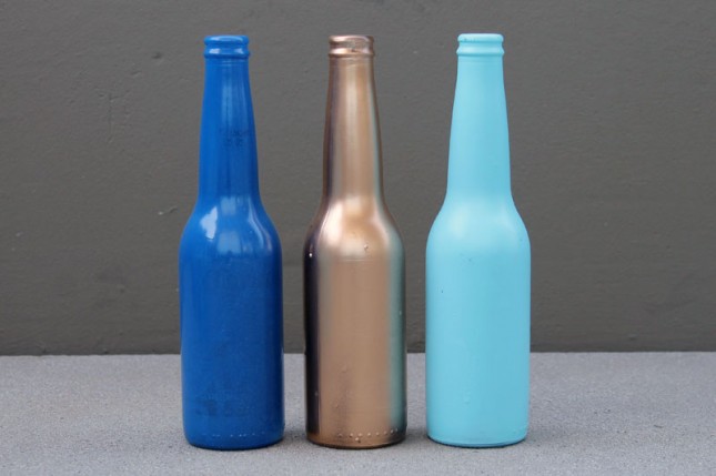 vasos-de-flores-com-garrafa-de-metal_21.09-1