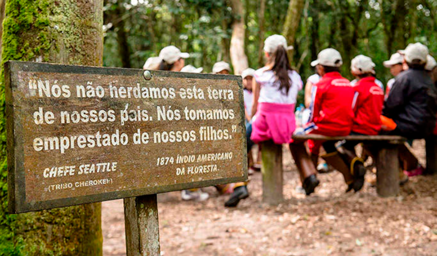 Excursão de crianças da rede pública de ensino ao Programa de Educação Ambiental